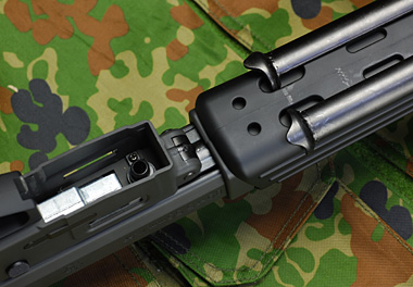 マガジンハウジング