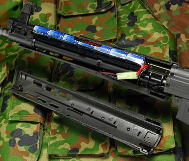 AKバッテリーを収納