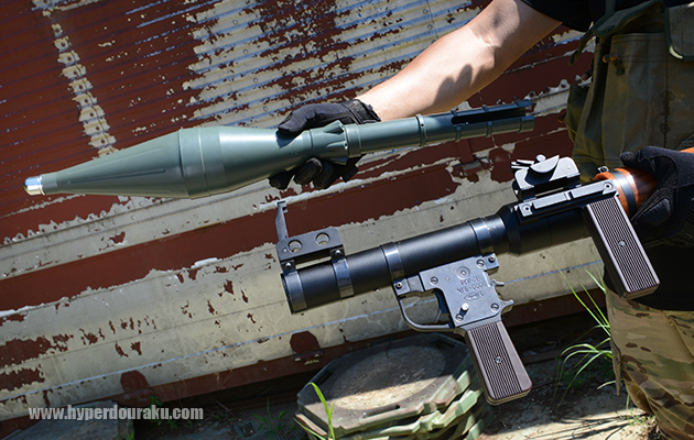 弾体を取り外して行う方法