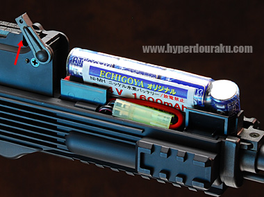 バッテリーを装着