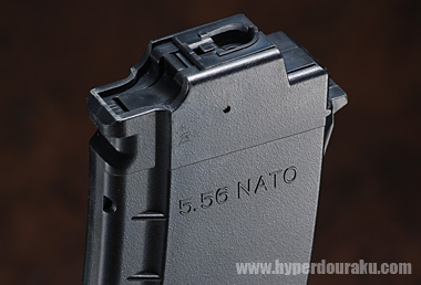 マガジンは6mmBB弾を480発装填可能