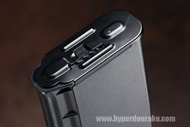 マガジンボトム