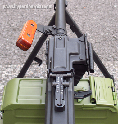 幅は意外にスリム