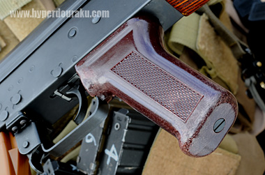 グリップ内にモーターを内蔵