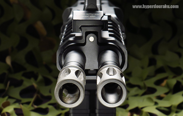 フラッシュハイダーはスチール製