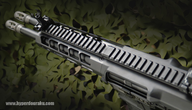 ハンドガードも幅広