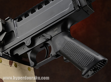 グリップ内にモーターを内蔵