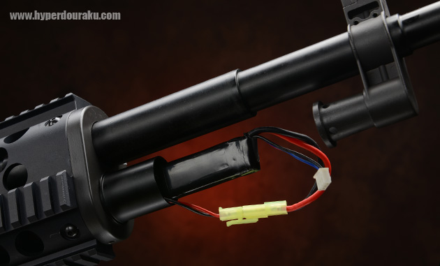 バッテリーはスティックタイプ