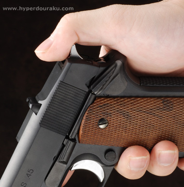 スロープに親指滑らせる