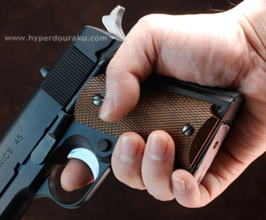 グリップしてみた感じ