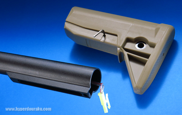 バッテリーはストックパイプ内