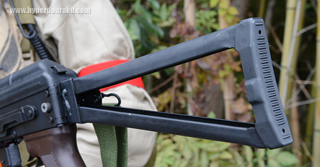 スチールプレス製のフォールディングストック