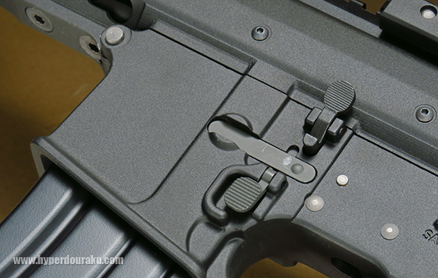 マガジンキャッチ