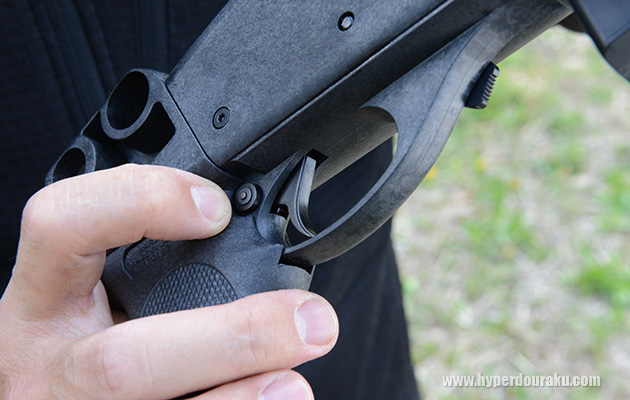 セフティボタン