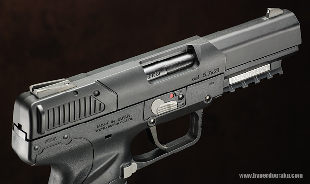 スライドがポリマー製