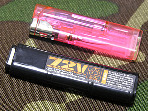 大きさは100円ライターよりちょっと長い