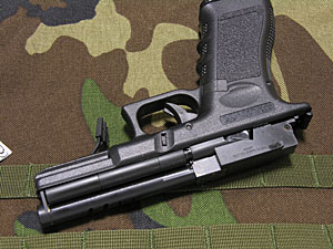 ターミナルアダプタ内にはヒューズが内蔵