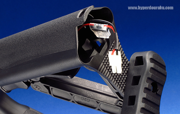 バッテリーはストック内に収納します