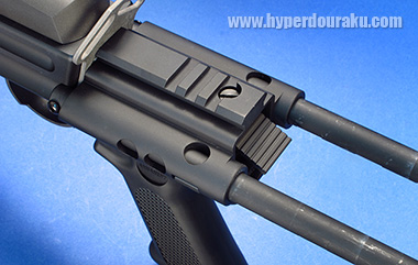 ストック基部にあるレバー