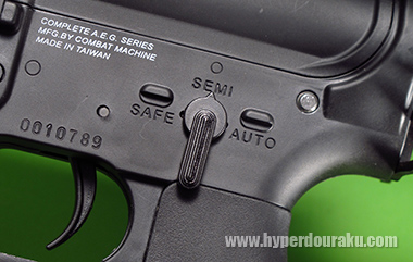 セミオートでは撃てない