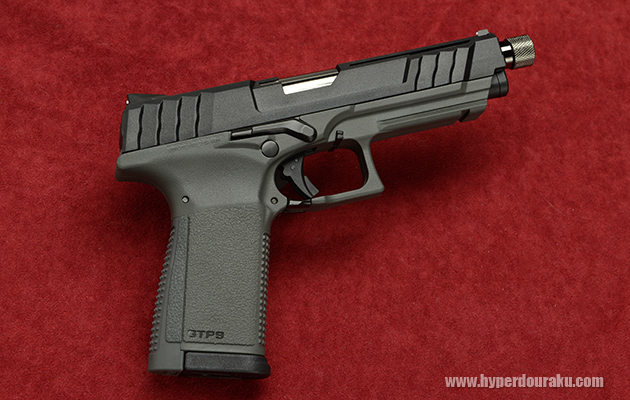 スライはナイロン樹脂製