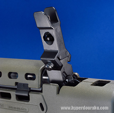 フロントサイトは着脱式