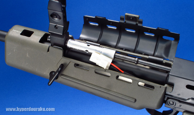 ハンドガードの上部カバー