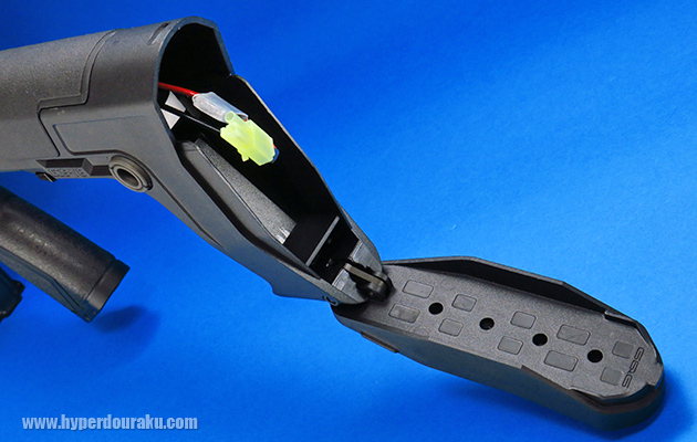 バッテリー収納部