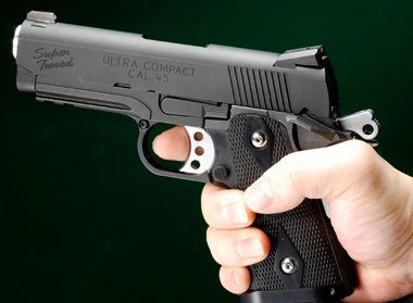 コンパクトなハイキャパ3.8