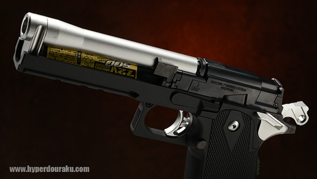 アウターバレルは金属製