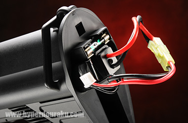 ET-1リポバッテリーを装着