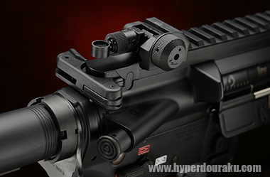 リアサイトを折りたたむ