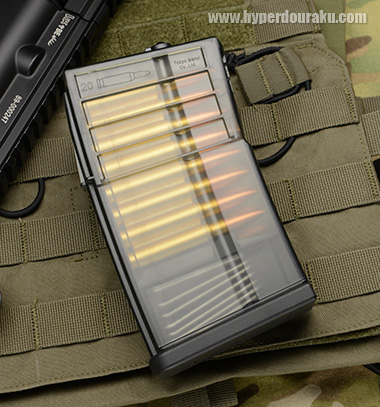 シースルー型のリアルなマガジン