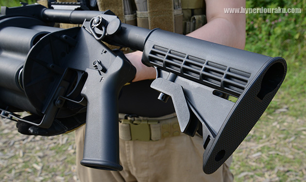 リトラクタブルストック