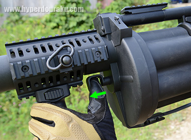 弾倉のオープン