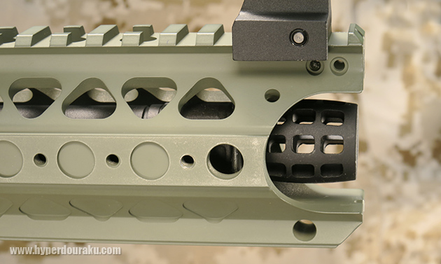 フラッシュハイダーとレール先端