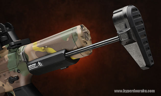 バッテリーはストック基部