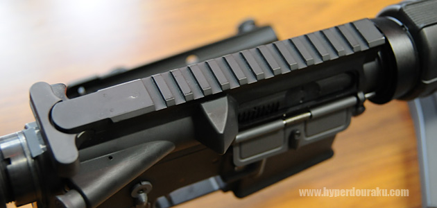 レシーバートップレール