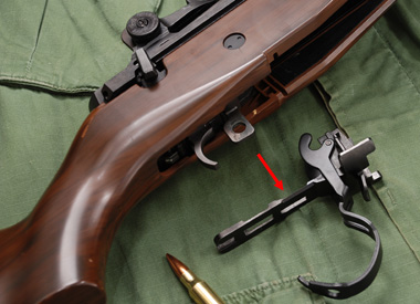 M14 トリガーハウジング取り外し