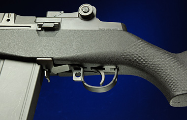 安全装置はトリガーガード前方