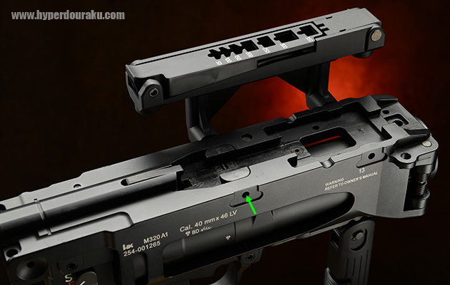 スライド式のレール溝