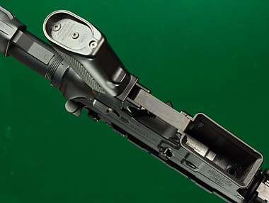 グリップ内にはEG1000ハイトルクモーターが内蔵