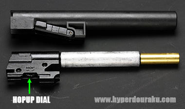 インナーバレルに取り付けられた錘