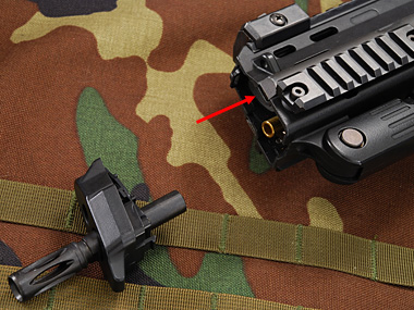 サクッと押し込む