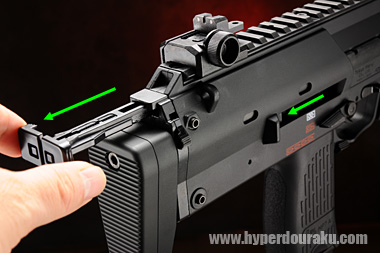 チャージングハンドル