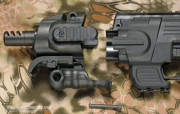 フロント部分がブロックごと外せます