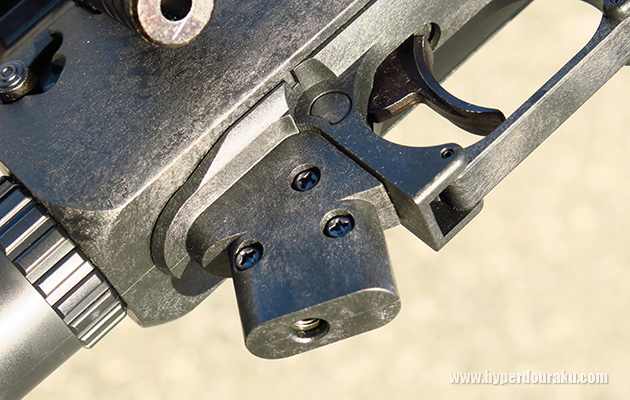 実銃グリップは装着はできません