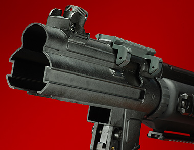 レシーバー後端