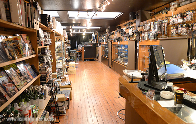 店内はイイ感じの雰囲気