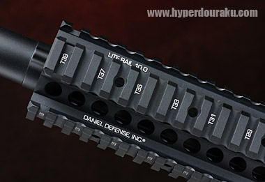 ダニエルディフェンスのレーザー刻印